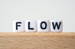 ラミネートベニアを装着するまでの流れを押さえておこう！